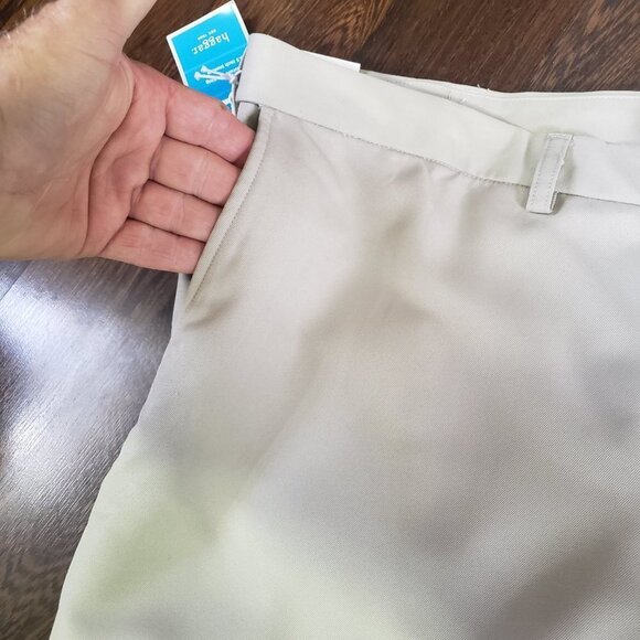 *NWT* Haggar Performance Cool 18 Plain Front Shorts | Size 40 - Picture 3 of 8